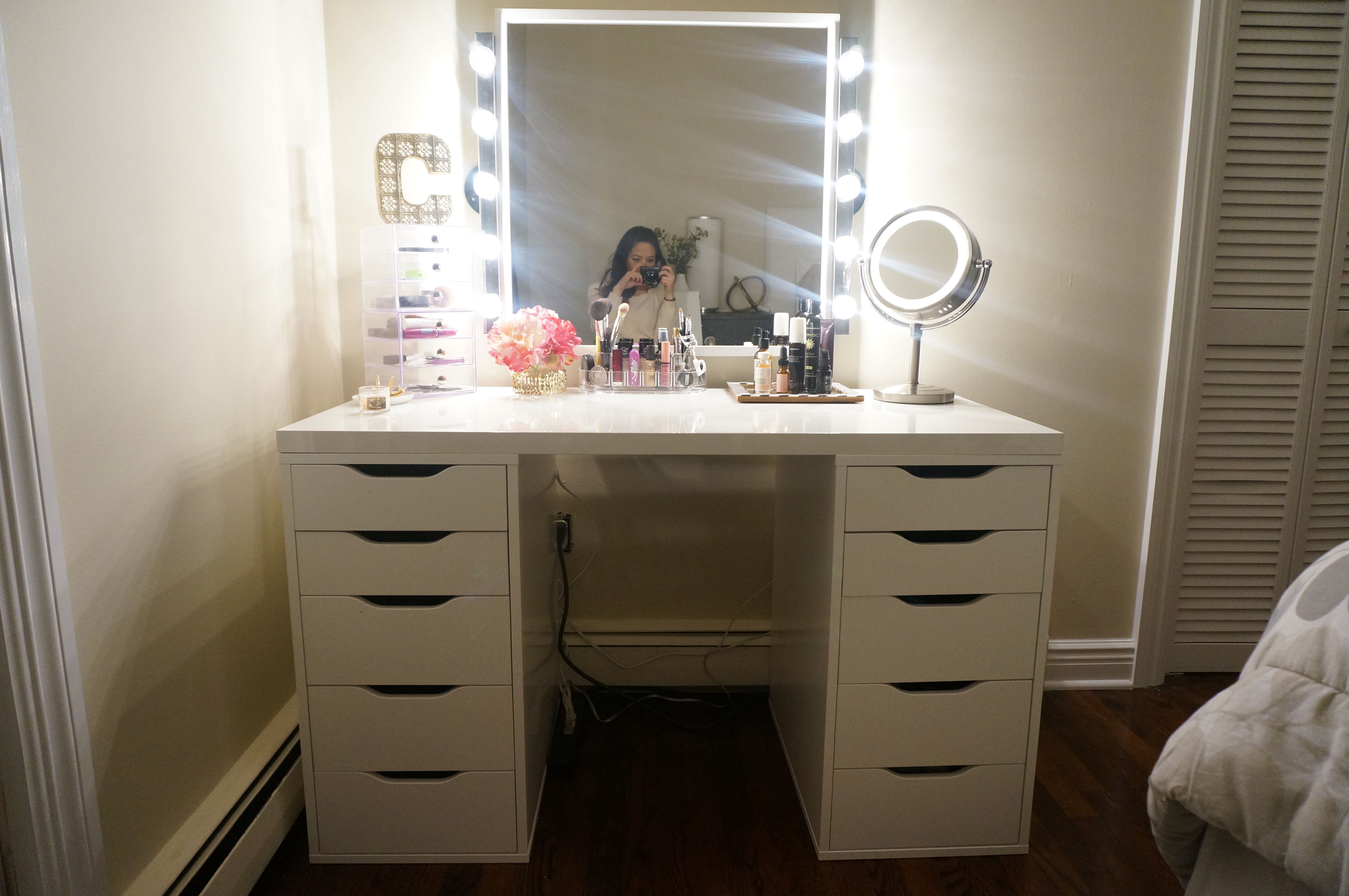 DIY Makeup Vanity