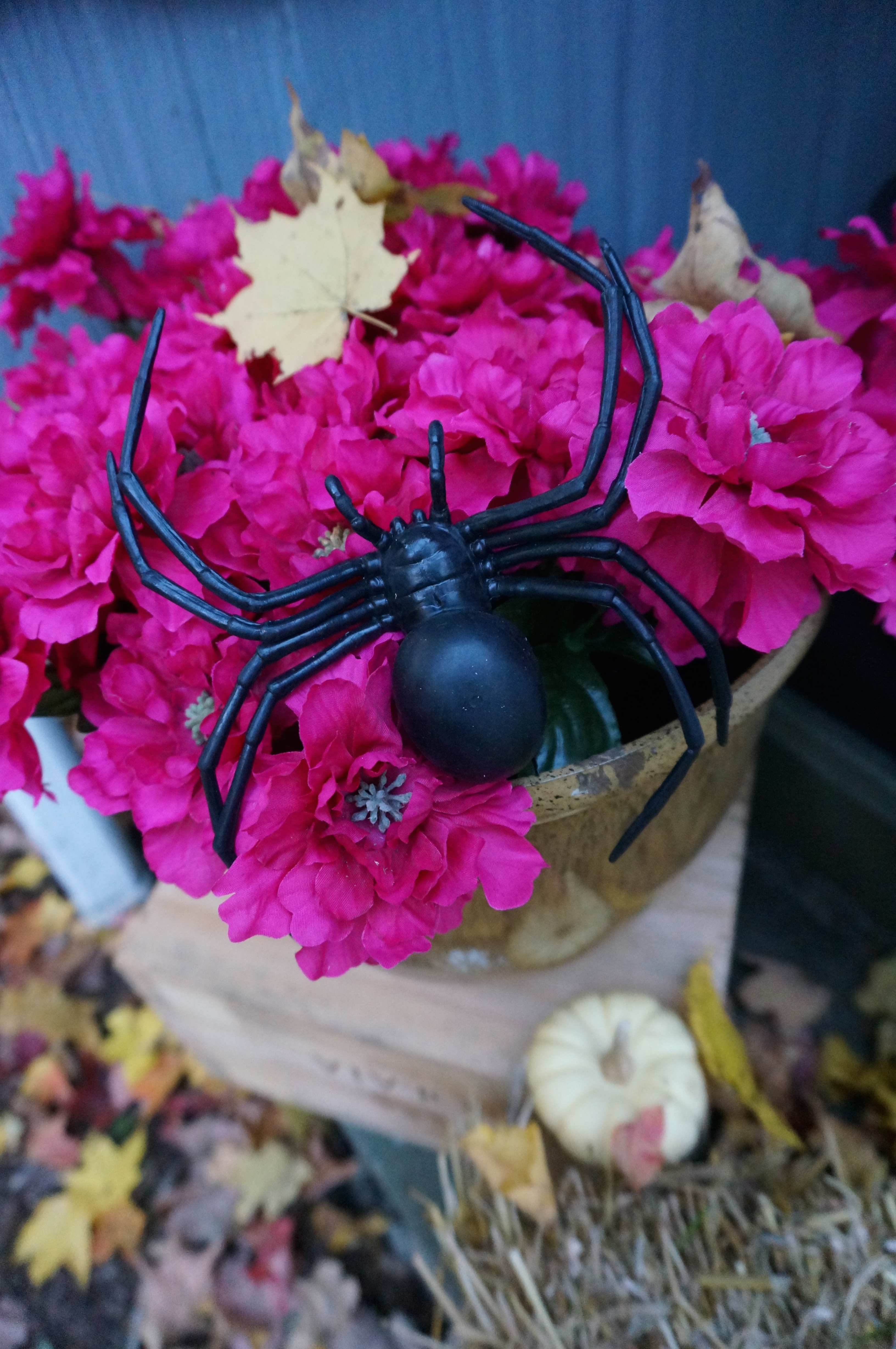 Halloween Decor @ Made2Style