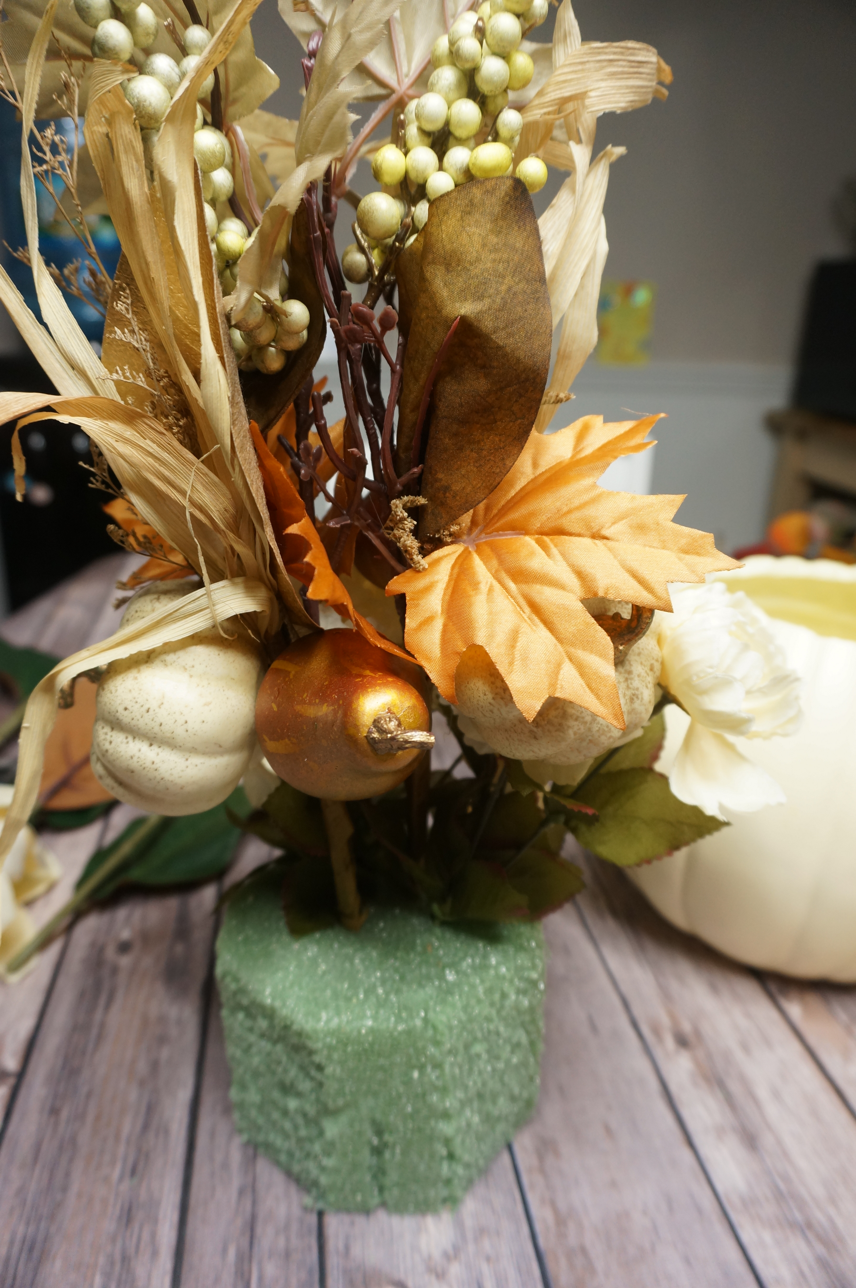 Fall Pumpkin Centerpiece